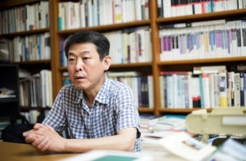 German Language and Literature Professor Lim Hong Bae Awarded for Excellence in Research