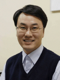 Professor KIM Kee Hoon