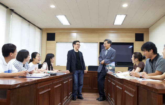 A classroom at the College of Humanities